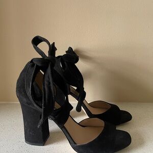 KARL LAGERFELD PARIS Elegant Black Women's Heels with wrap around tie. Racha